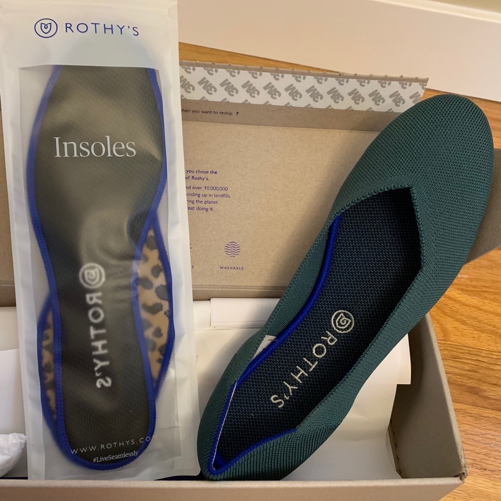 Rothy’s Flat NWT NIB Fern Green Sz 12 + insoles